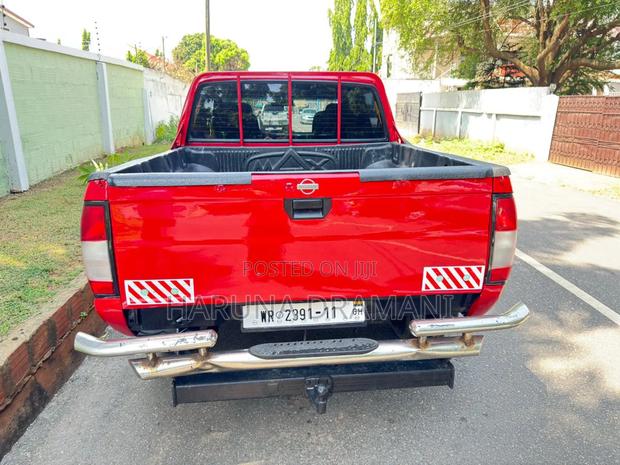 Nissan Hardbody 2008 Red
