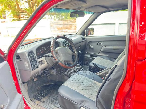 Nissan Hardbody 2008 Red