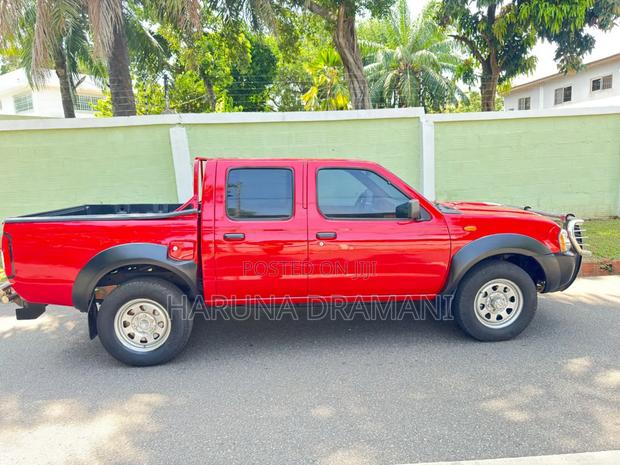 Nissan Hardbody 2008 Red
