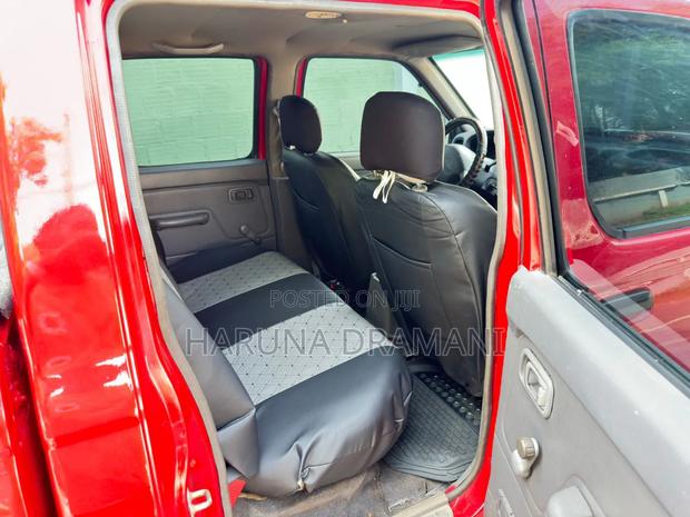 Nissan Hardbody 2008 Red