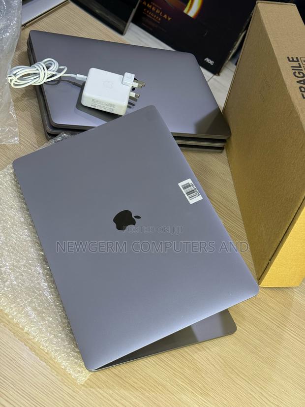 Laptop Apple MacBook Pro 2019 16GB Intel Core I9 SSD 16 GB photo 6