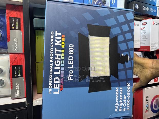 Pro Led Light 800 With Stand photo 2