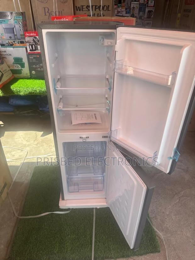 Chigo Double Door Fridge 99 Litres Bottom Freezer photo 6