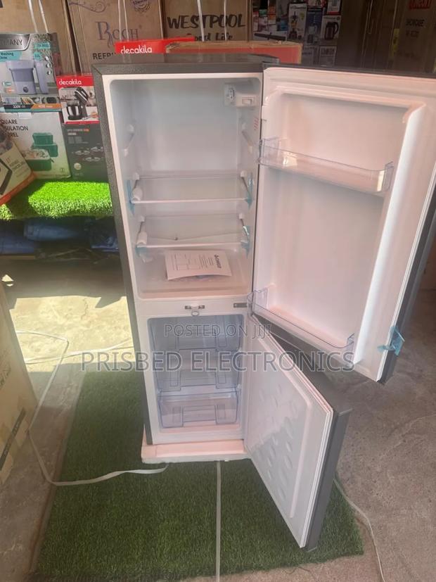 Chigo Double Door Fridge 99 Litres Bottom Freezer photo 7