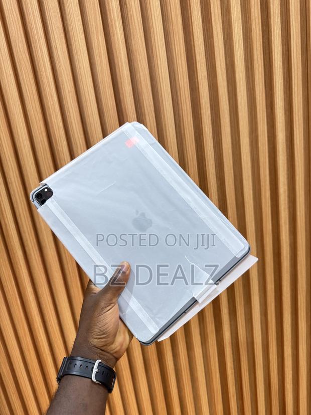 New Apple iPad Pro 12.9 (2021) 256 GB Gray