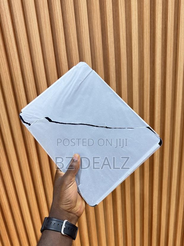 New Apple iPad Pro 12.9 (2021) 256 GB Gray photo 2