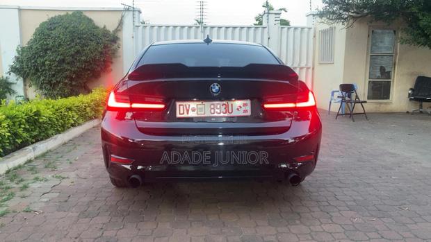 BMW 330 2019 Black