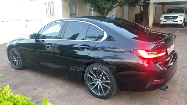 BMW 330 2019 Black