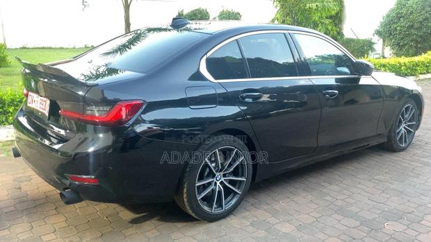 BMW 330 2019 Black