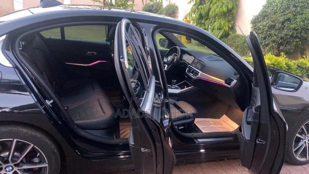 BMW 330 2019 Black