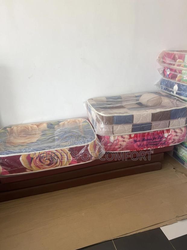 Baby’S Cot Mattress 27” X 25” X6” · Photo 4