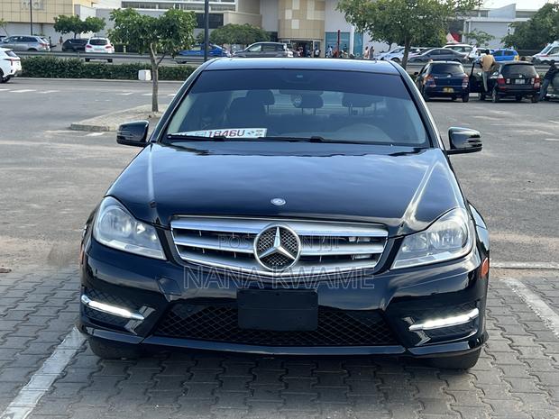 Mercedes-Benz C250 2014 Black