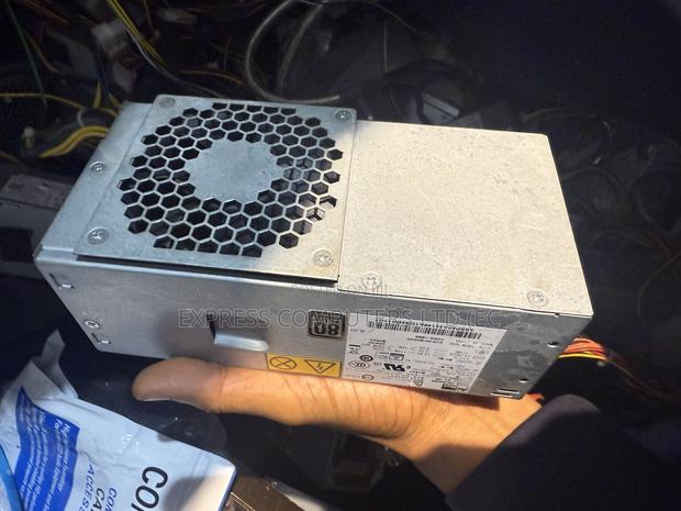 Lenovo Powerpack 8/4 Original Available From Uk in Good Condition