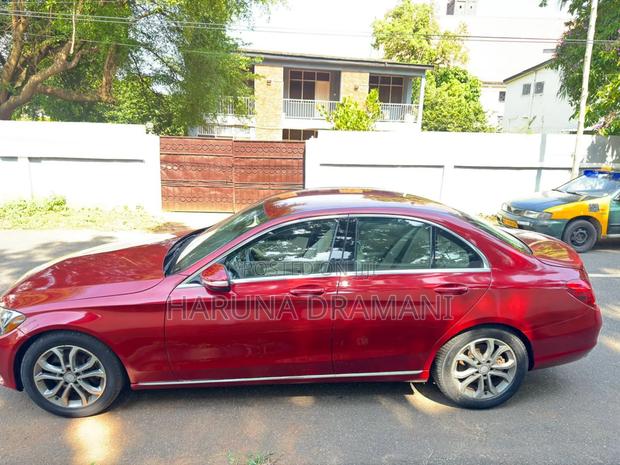 Mercedes-Benz C300 Base 4Matic Sedan AWD (2.0L 4cyl 7A) 2016 Red