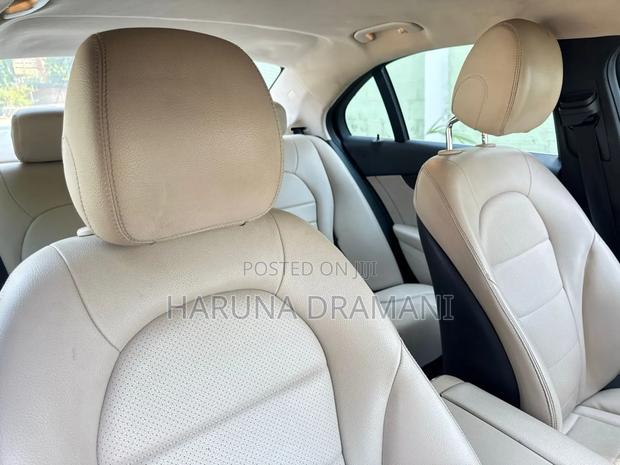 Mercedes-Benz C300 Base 4Matic Sedan AWD (2.0L 4cyl 7A) 2016 Red