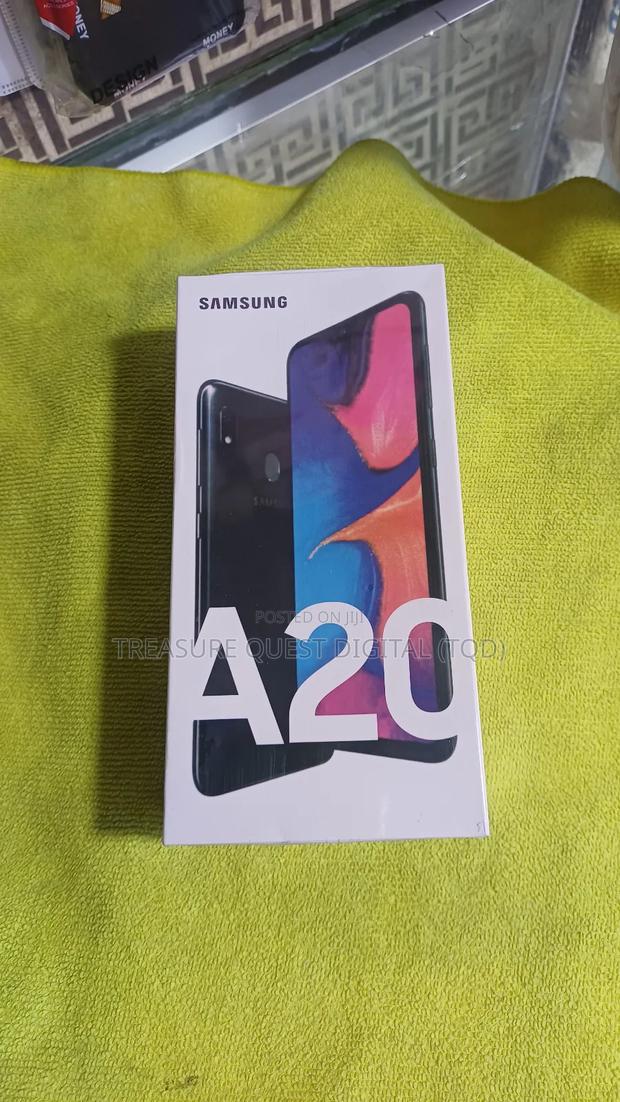 New Samsung Galaxy A20 64 GB Black · Photo 4