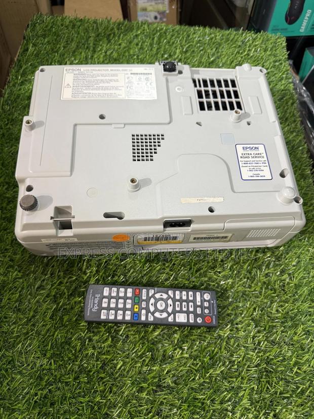 Epson Powerlite S5 Conference Room Projector Lumen 2000 photo 3