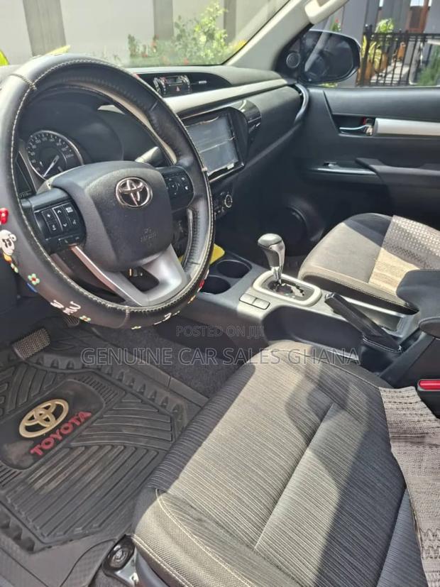 Toyota Hilux Revo Smart Cab Deisel 2.8 AWD 2021 Green