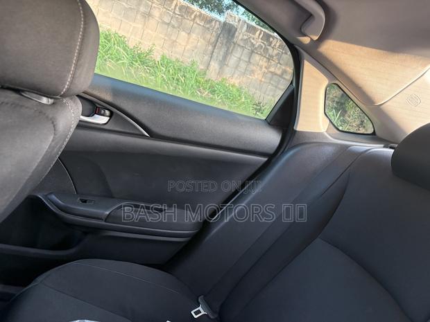 Honda Civic EX 4dr Sedan (2.0L 4cyl) 2017 White