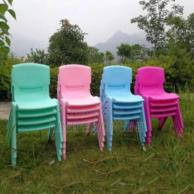Kids Study Chair Strong Plastic · Photo 2
