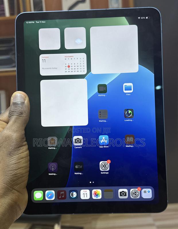 Apple iPad Air (2022) 64 GB Blue photo 3