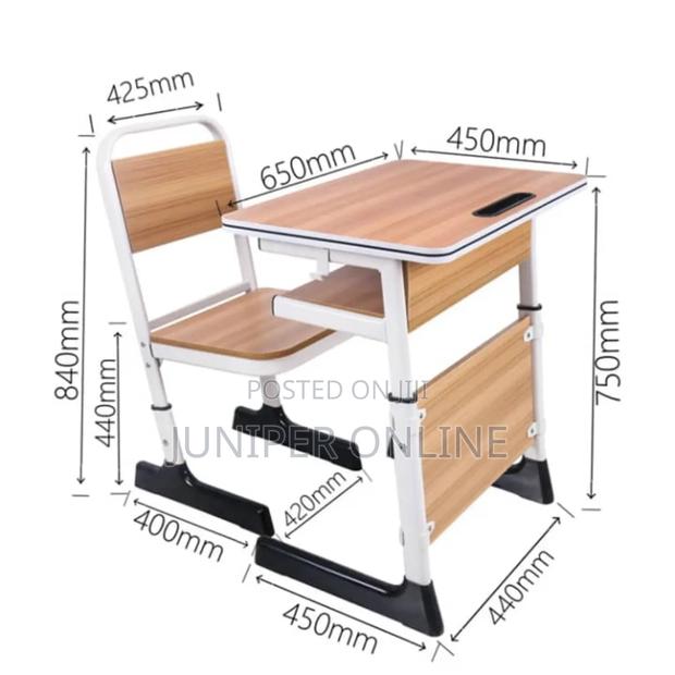 Study Chair and Table Pluni · Photo 3