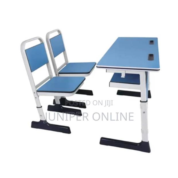 Study Chair and Table Qudre · Photo 4