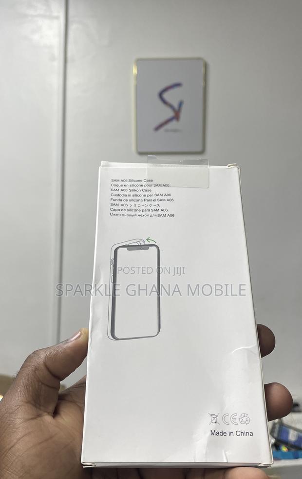 Samsung A06 (Magsafe) Transparent Back Case · Photo 3