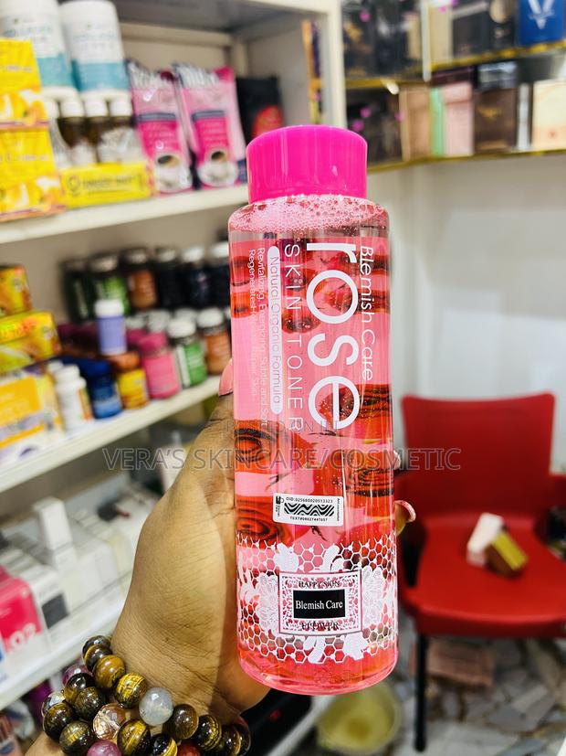 Blemish Care Rose Water · Photo 2