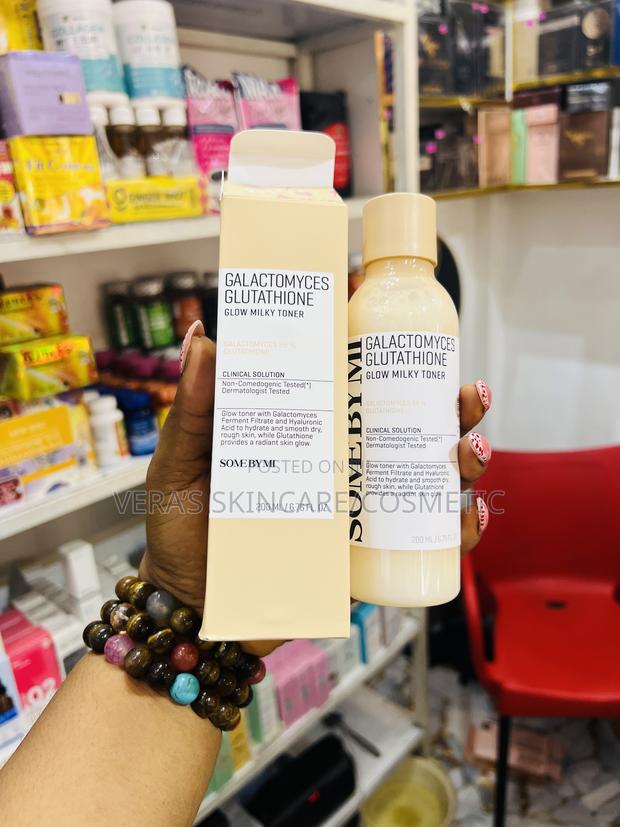 Some By Mi Glutathione Glow Milk Toner · Photo 2