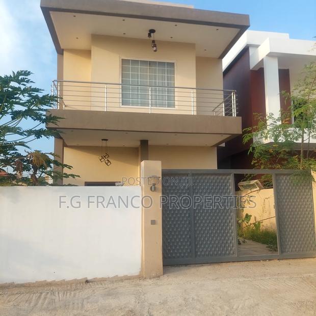 4bdrm House in K.G Franco, Spintex for sale · Photo 2