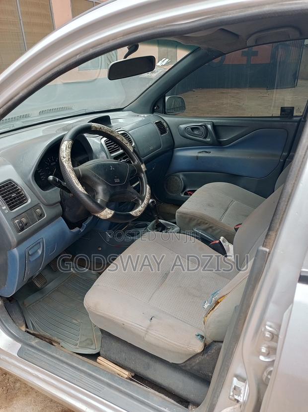 Mitsubishi Spacestar 2004 Silver