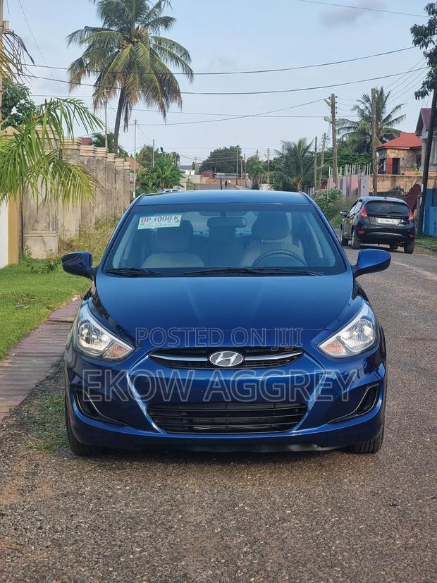 Hyundai Accent SE Sedan 2017 Blue