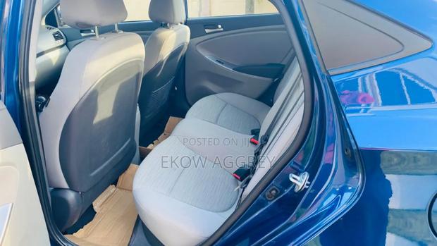 Hyundai Accent SE Sedan 2017 Blue