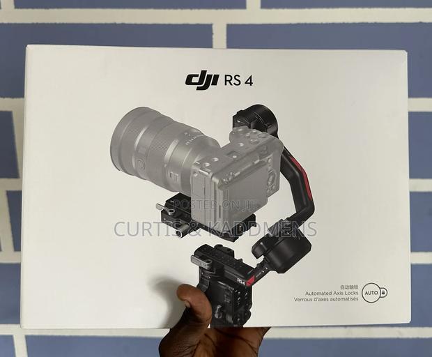 Dji Rs 4 Gimbal Stabilizer 3 Axis · Photo 2