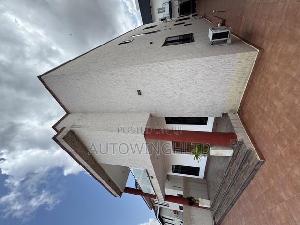 Furnished 4bdrm House in Luxe Palace, East Legon for rent