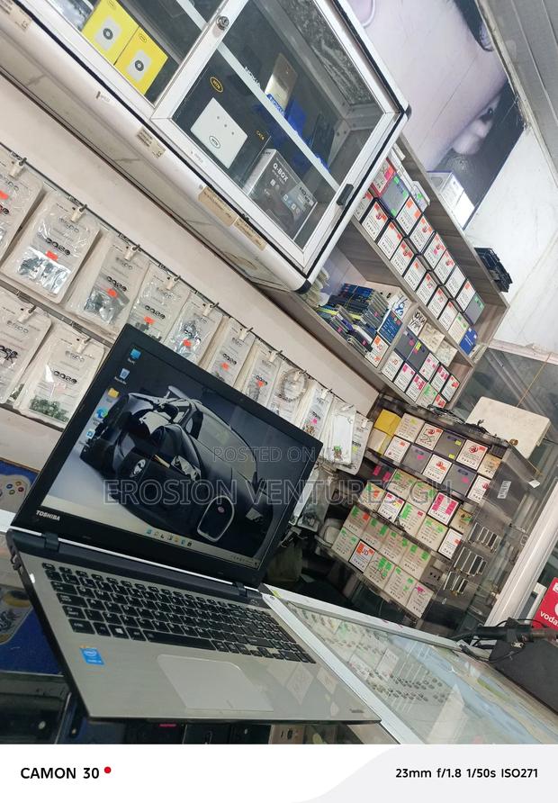 Laptop Toshiba 6GB Intel Core I5 HDD 1T photo 5