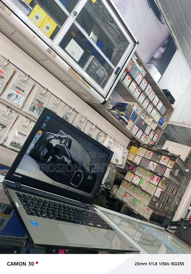 Laptop Toshiba 6GB Intel Core I5 HDD 1T photo 6