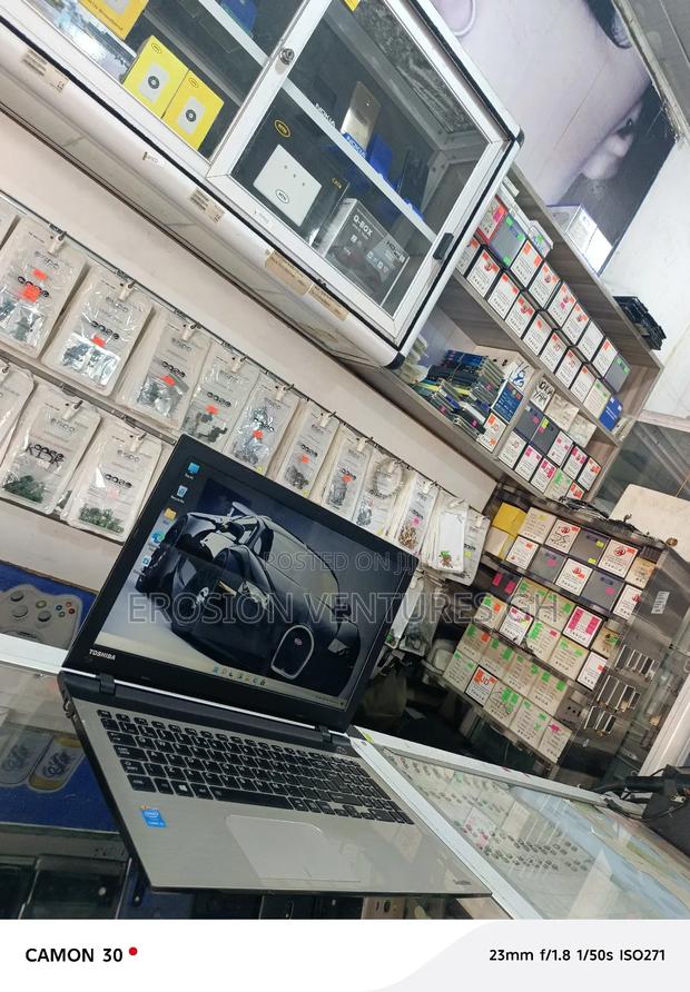 Laptop Toshiba 6GB Intel Core I5 HDD 1T photo 8