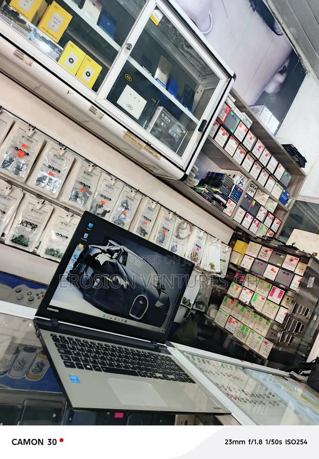 Laptop Toshiba 6GB Intel Core I5 HDD 1T photo 9
