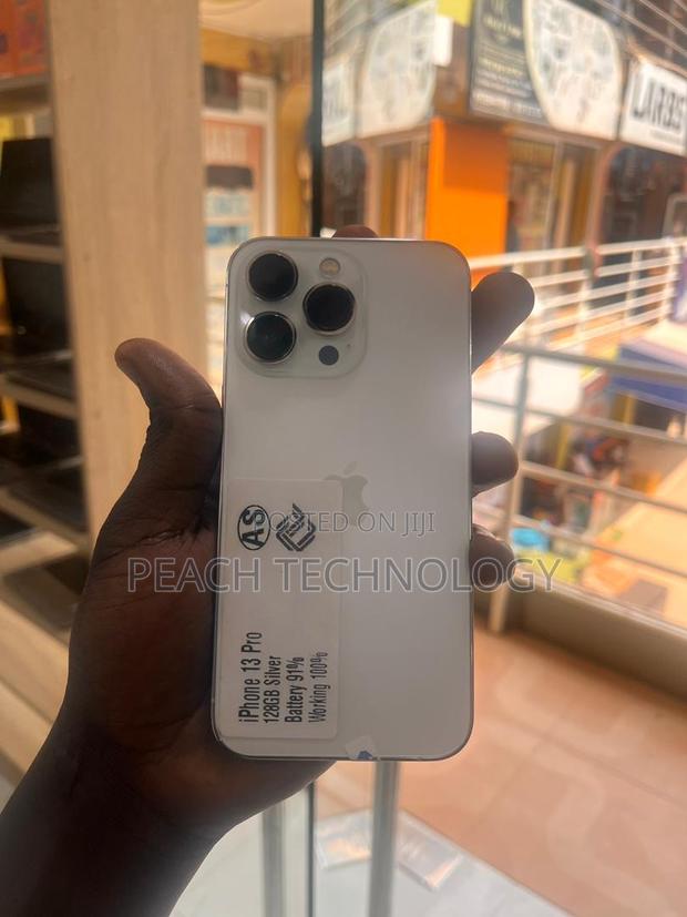 Apple iPhone 13 Pro 128 GB White photo 3