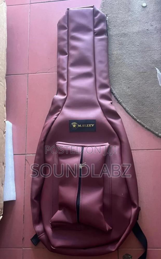 Leather Acoustic Guitar Bag · Photo 3