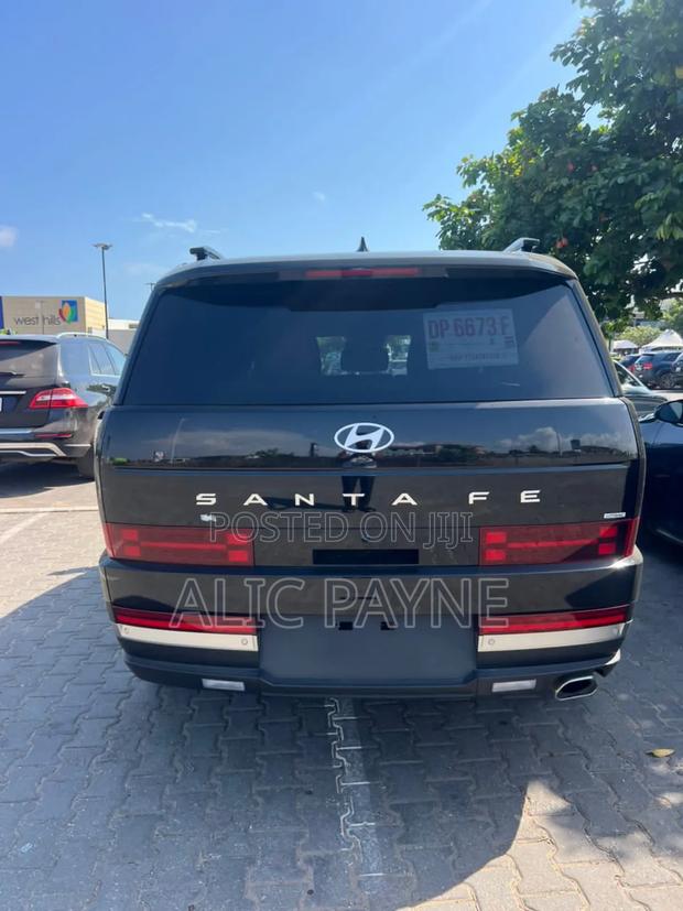 Hyundai Santa Fe Limited 2024 Black