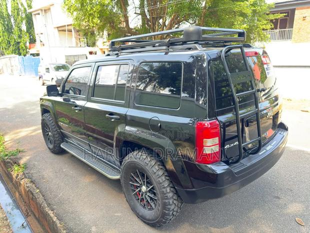 Jeep Patriot Limited 4dr SUV (2.4L 4cyl 6A) 2015 Black