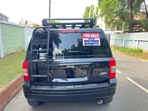 Jeep Patriot Limited 4dr SUV (2.4L 4cyl 6A) 2015 Black