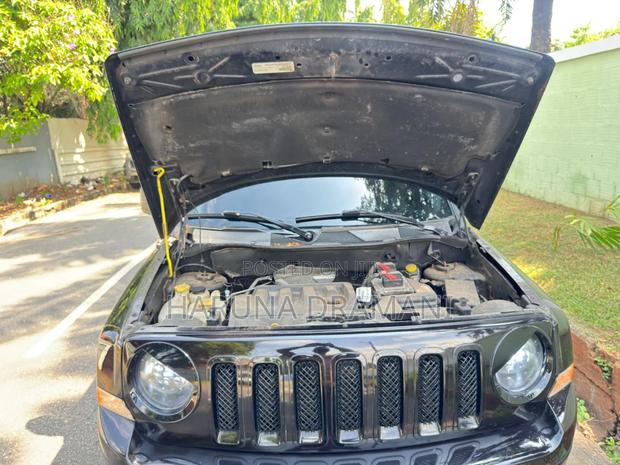 Jeep Patriot Limited 4dr SUV (2.4L 4cyl 6A) 2015 Black