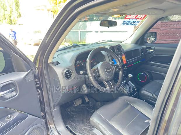 Jeep Patriot Limited 4dr SUV (2.4L 4cyl 6A) 2015 Black