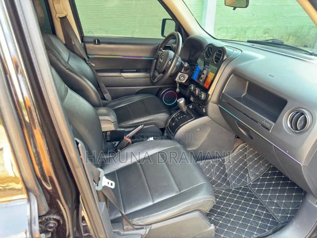 Jeep Patriot Limited 4dr SUV (2.4L 4cyl 6A) 2015 Black