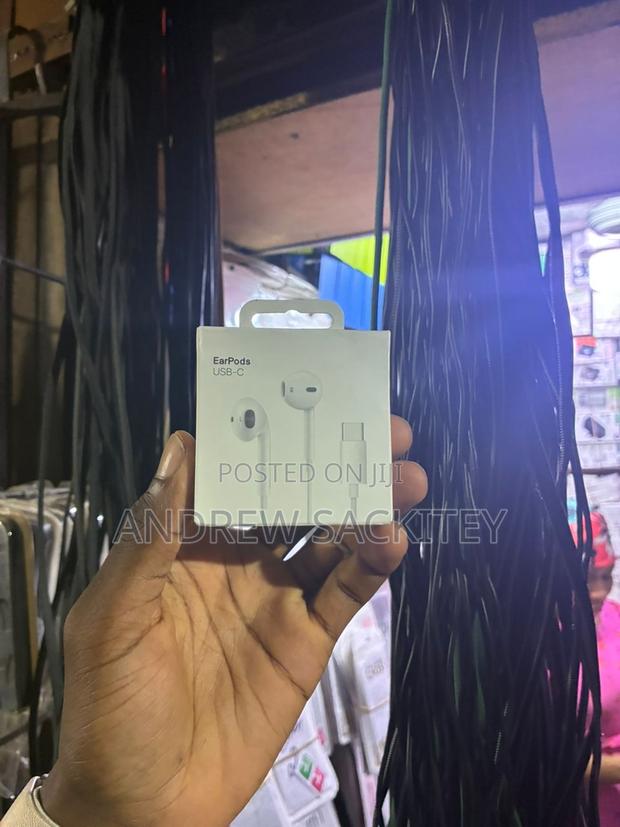 Earpods Usb-c · Photo 2