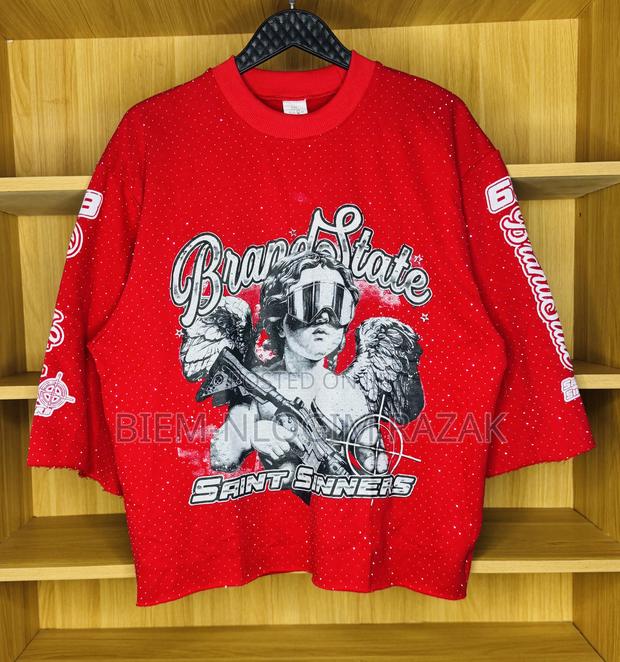 Luis Vuitton N Wait Crop Tops Available in Stock